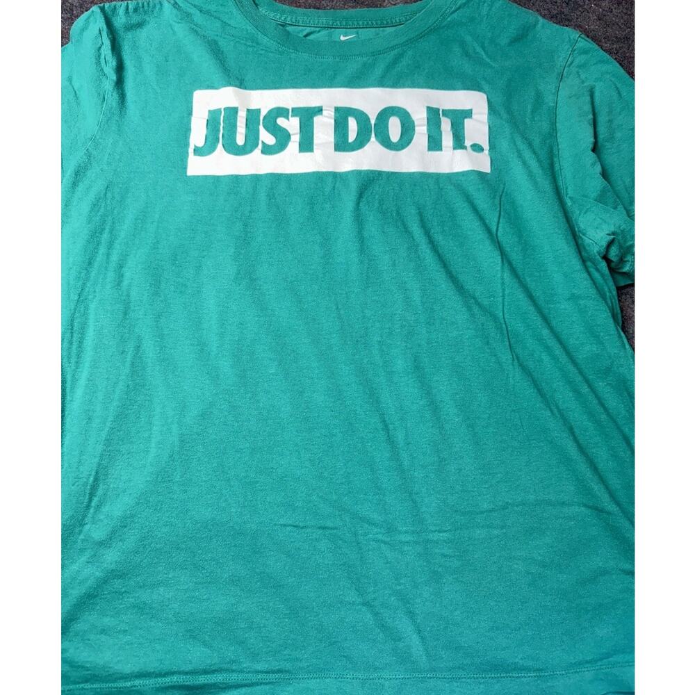 Nike Just Do It Box Logo Graphic T-Shirt Mens XXL Green Short Sleeve Crew Neck
